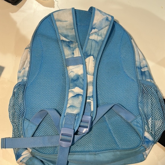 Lands End Cloud backpack - Picture 3 of 7